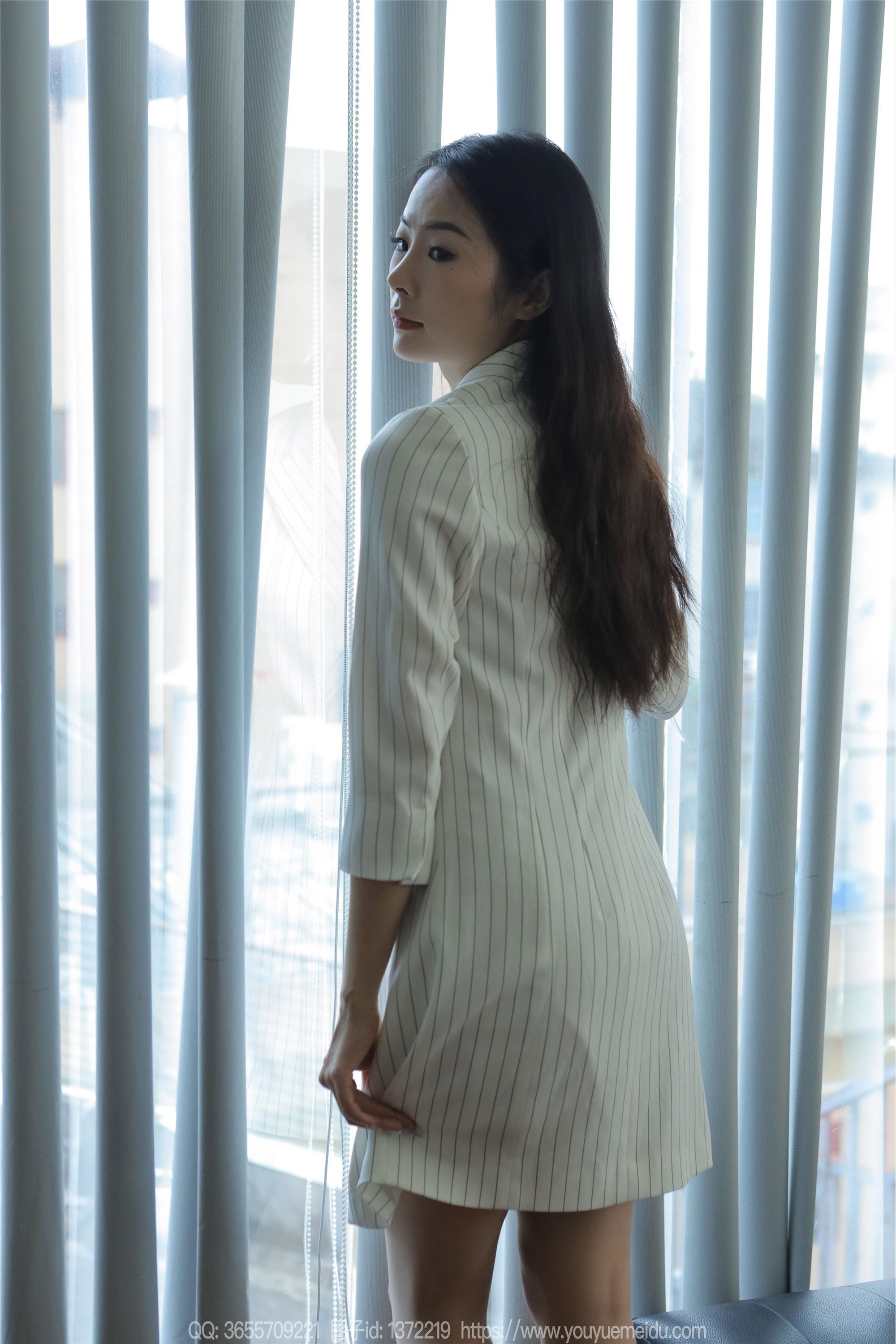 IESS异思趣向  2024.02.15 丝享家 1664 小金《知性女士》